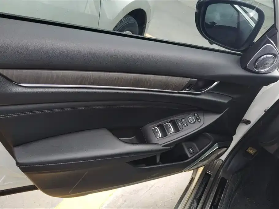 Honda Accord 2021 из CN, фото 4