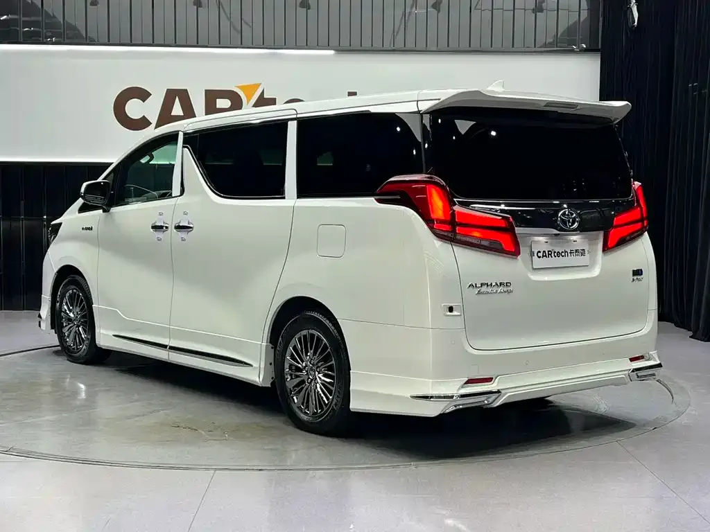 Toyota Alphard 2022 из CN, фото 9