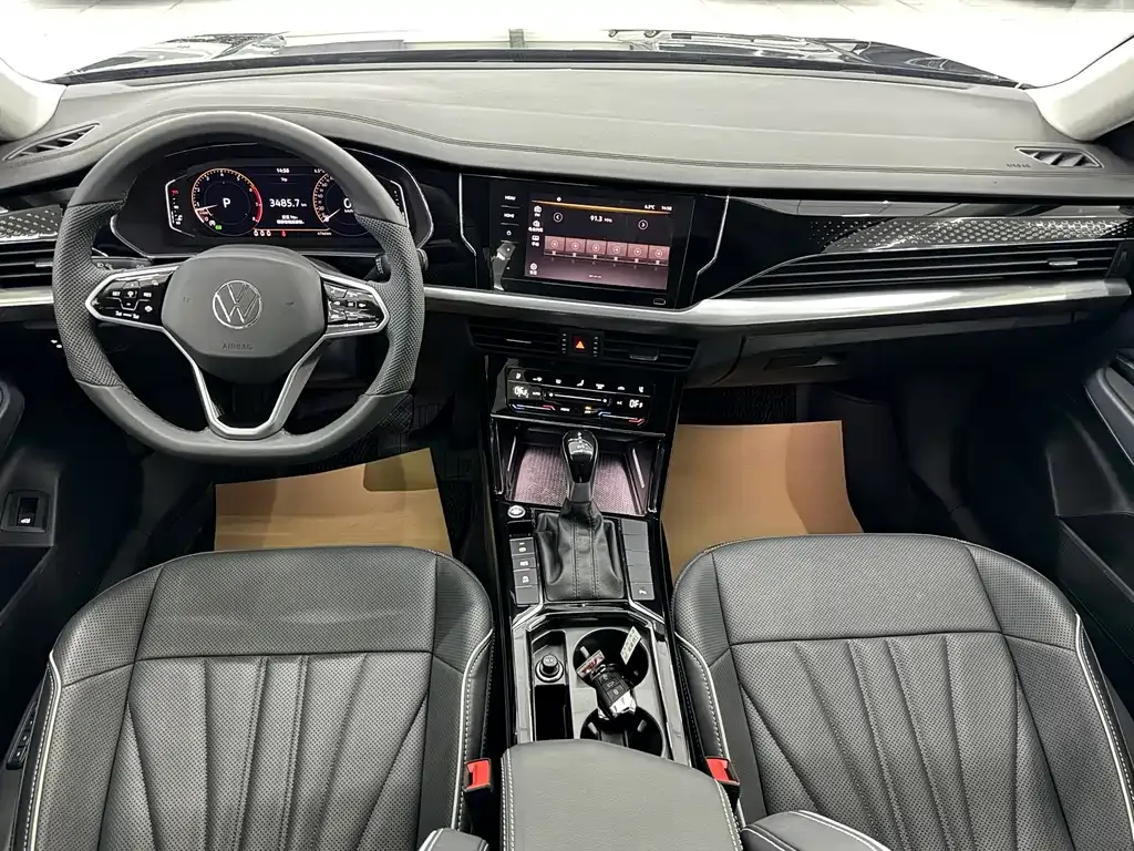 Volkswagen Passat 2024 из CN, фото 6