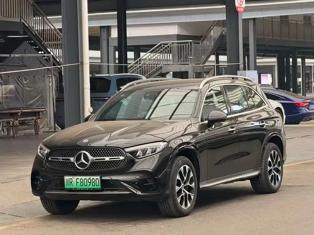 Mercedes-Benz GLC PHEV — фото 1