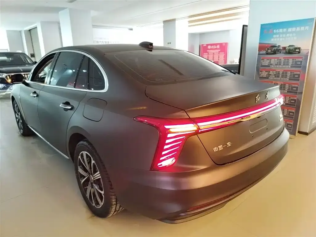 Hongqi H5 PHEV 2025 из CN, фото 8