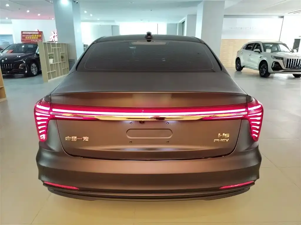 Hongqi H5 PHEV 2025 из CN, фото 5