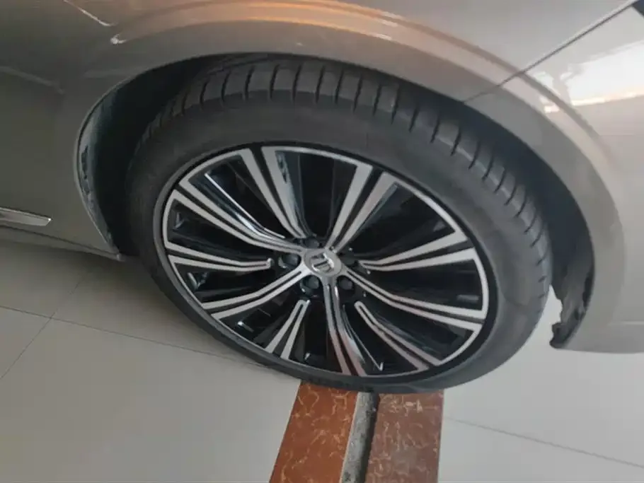 Volvo S90 2022 из CN, фото 4