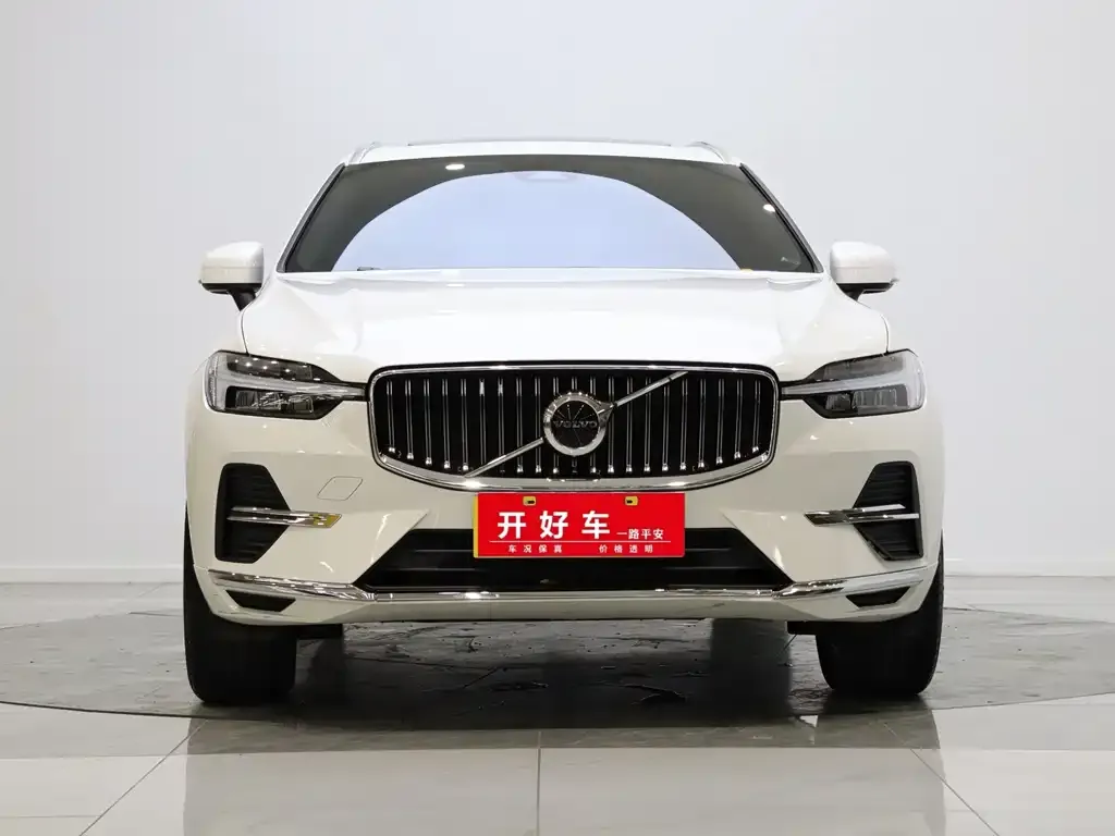 Volvo XC60 — фото 5