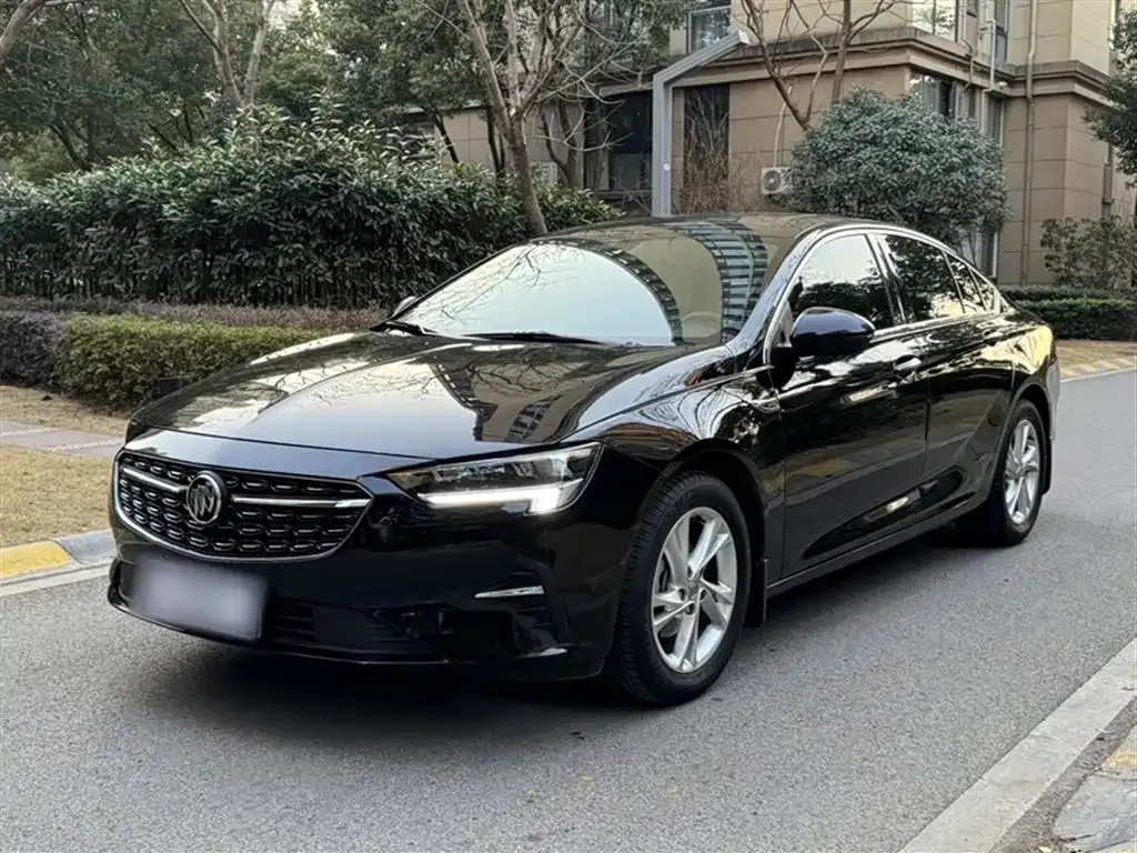 Buick Regal — фото 1