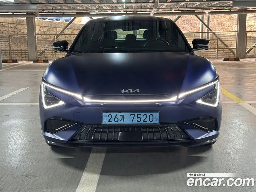 Kia EV6 — фото 1