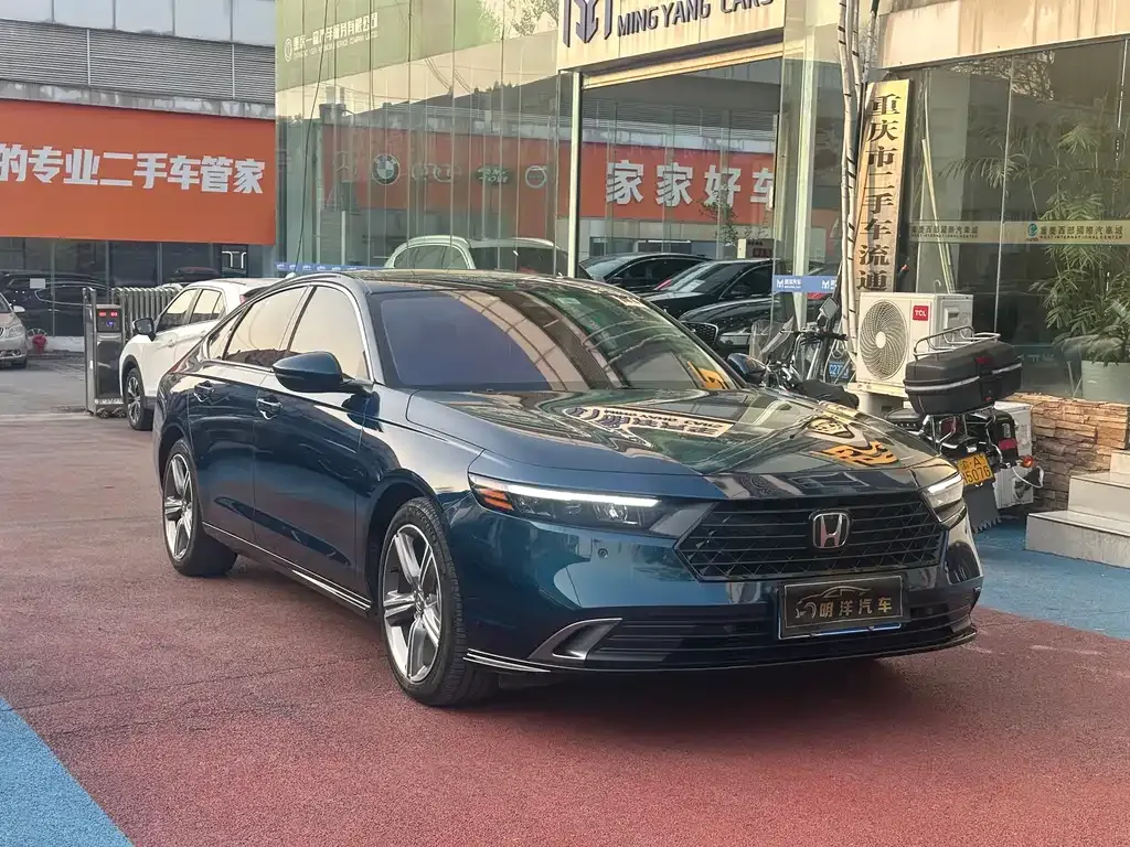 Honda Accord — фото 9
