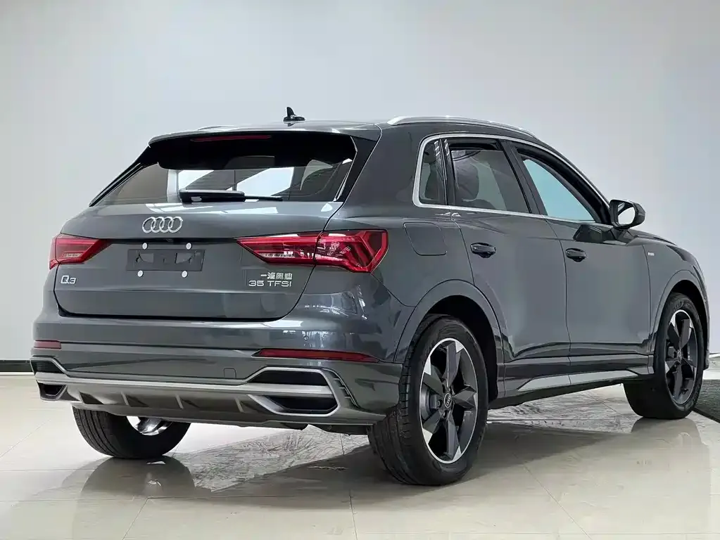 Audi Q3 — фото 3