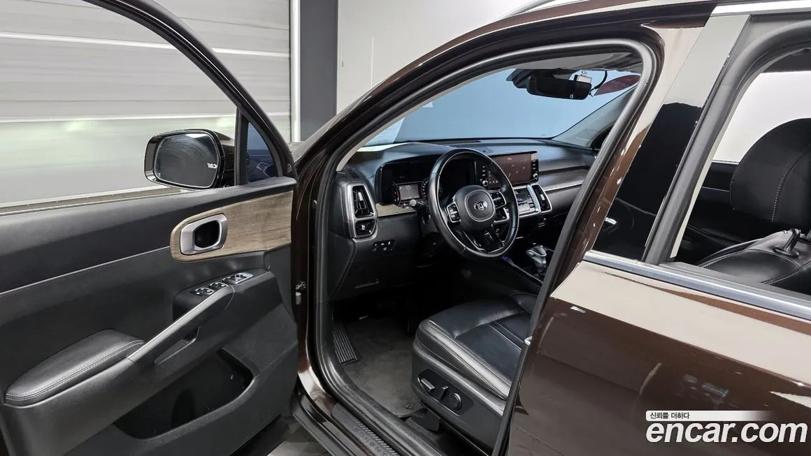 Kia Sorento — фото 6