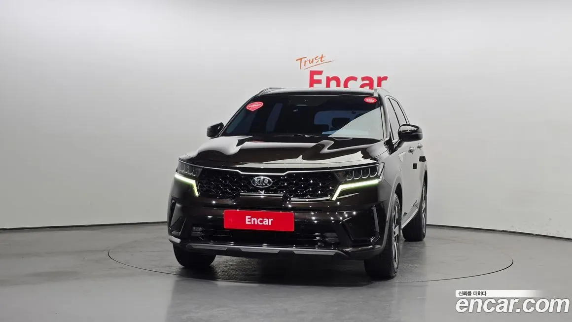 Kia Sorento — фото 9