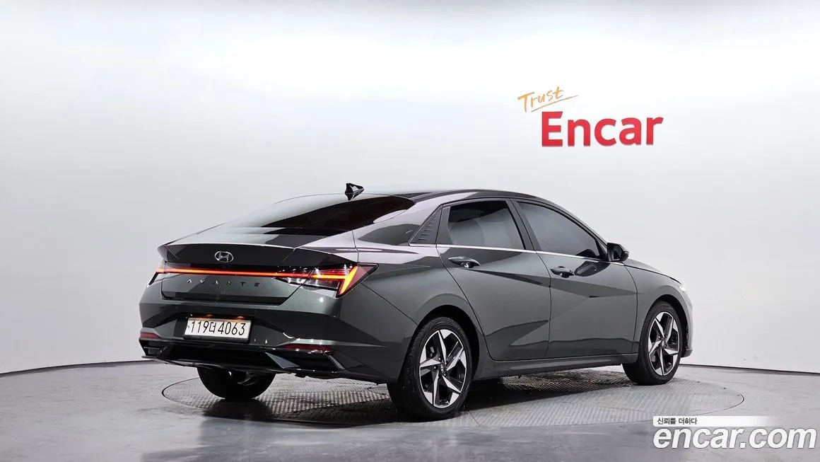 Hyundai AVANTE — фото 2