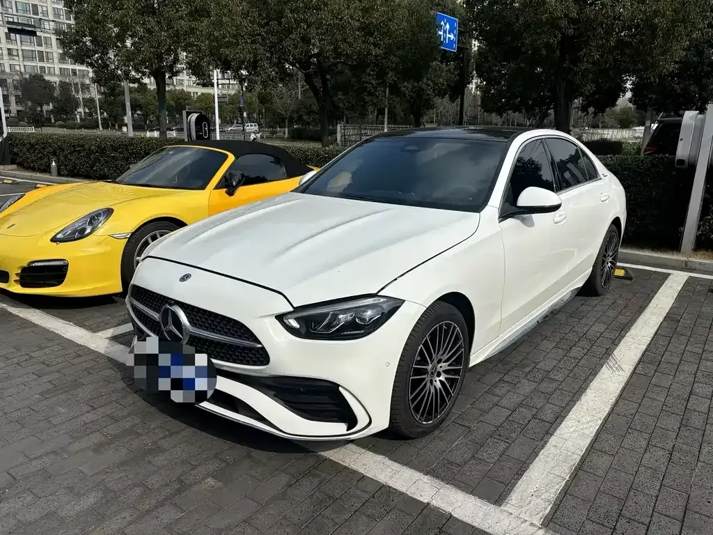 Mercedes-Benz C-Class — фото 1