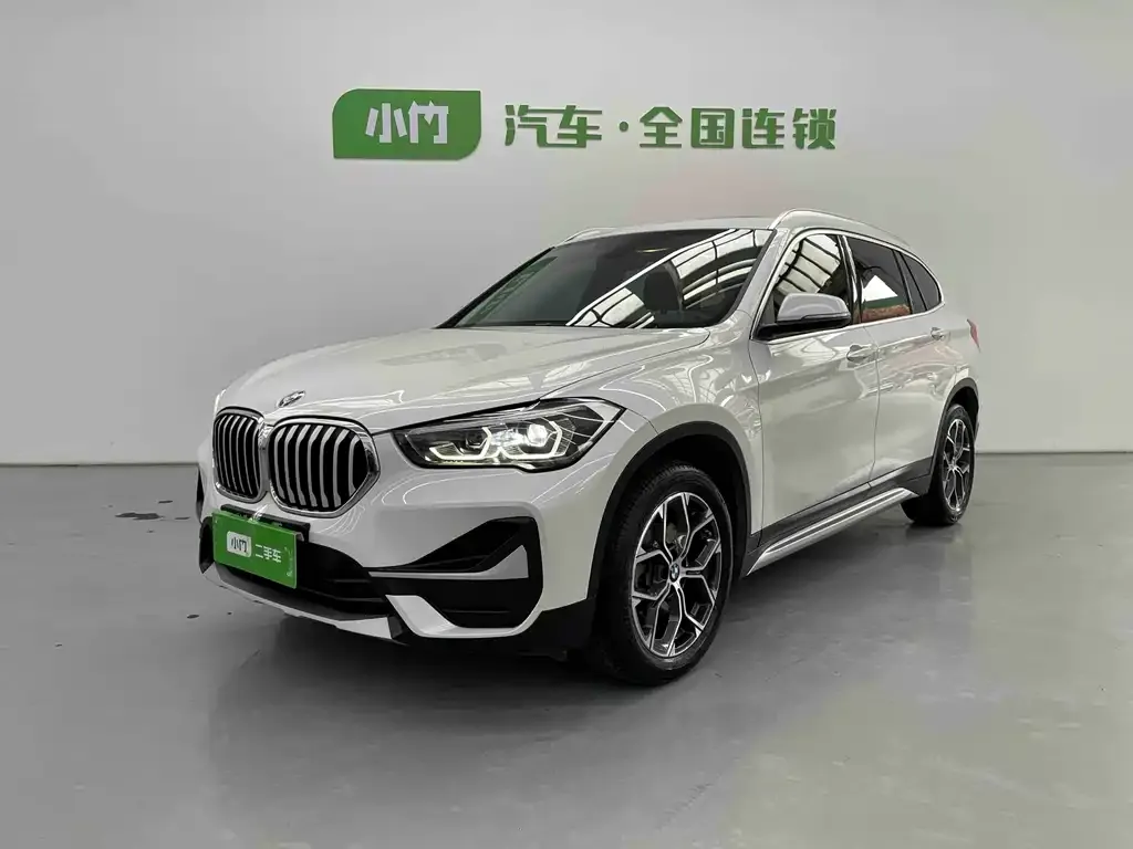 BMW X1 — фото 1