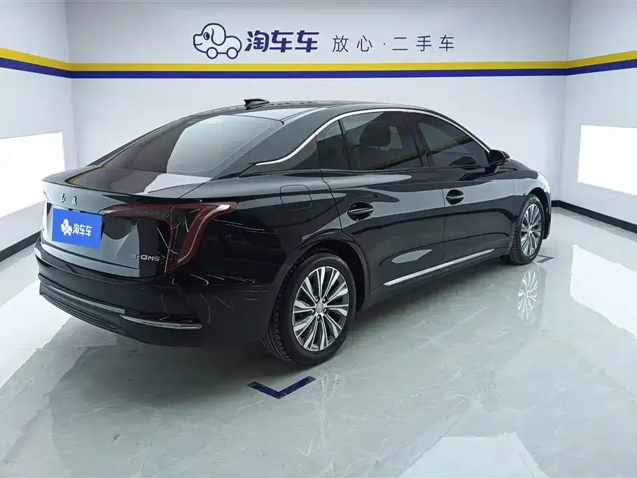 Hongqi E-QM5 — фото 7