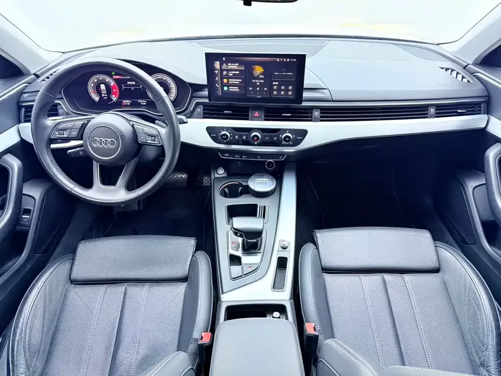 Audi A4L 2021 из CN, фото 8