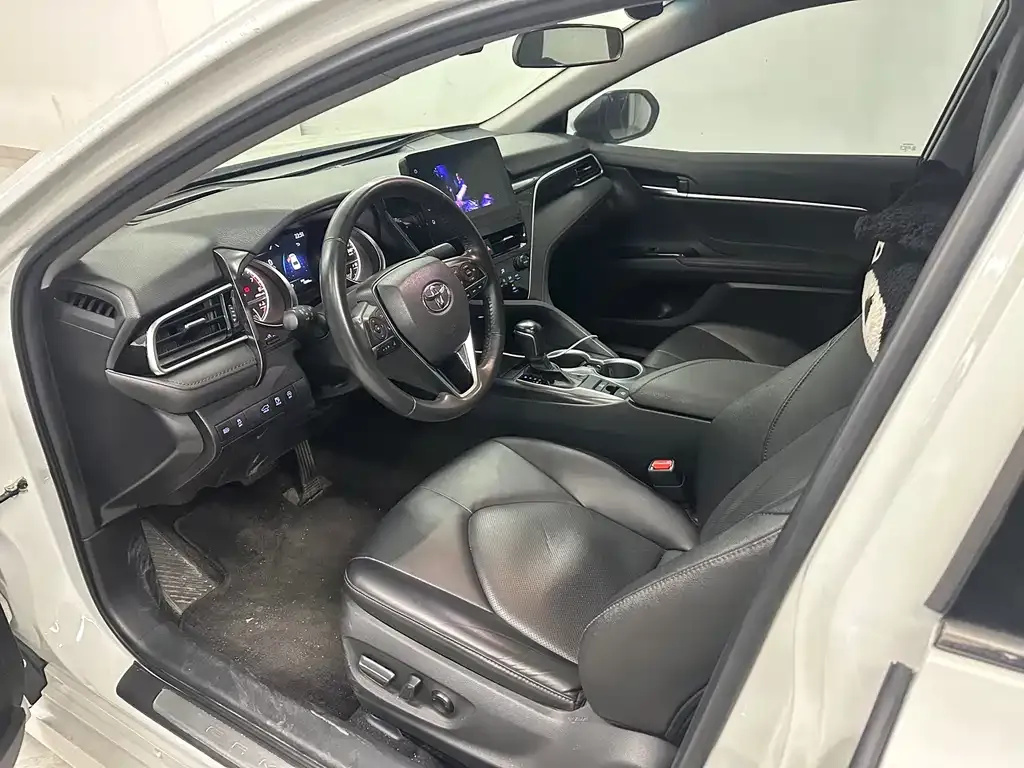Toyota Camry 2023 из CN, фото 6