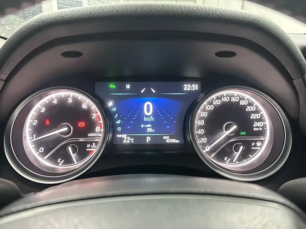 Toyota Camry 2023 из CN, фото 9