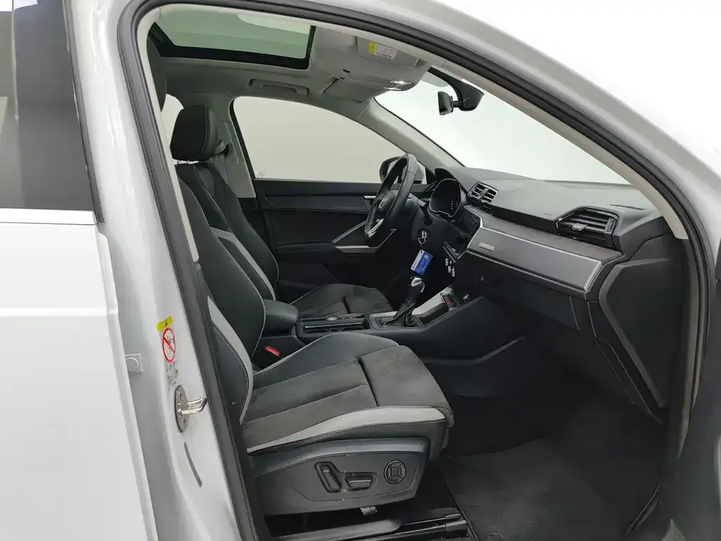Audi Q3 2021 из CN, фото 8