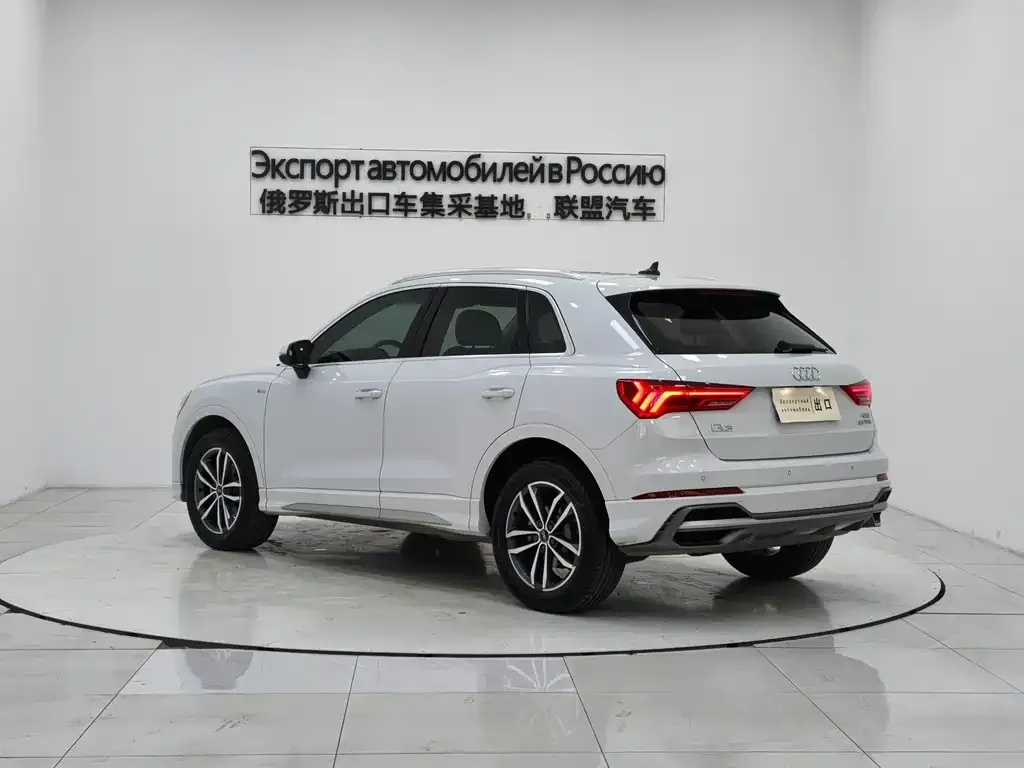 Audi Q3 2021 из CN, фото 4