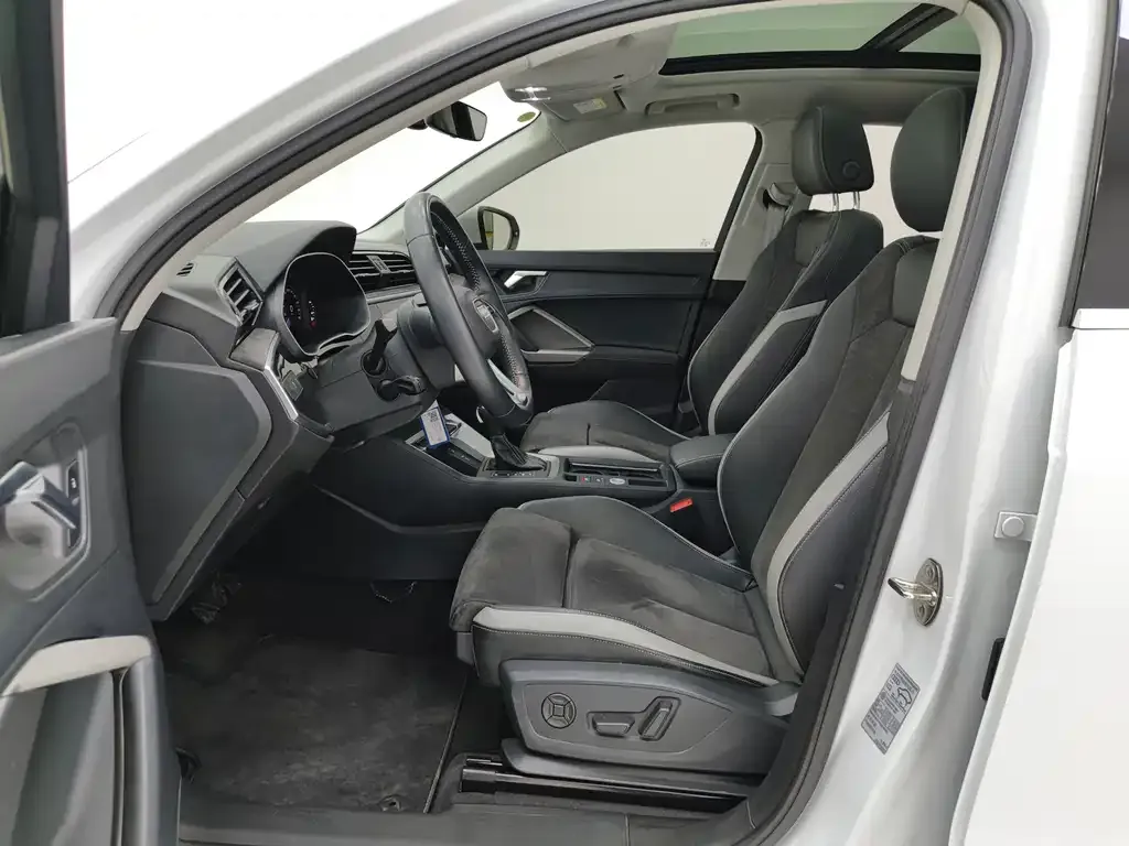 Audi Q3 2021 из CN, фото 10