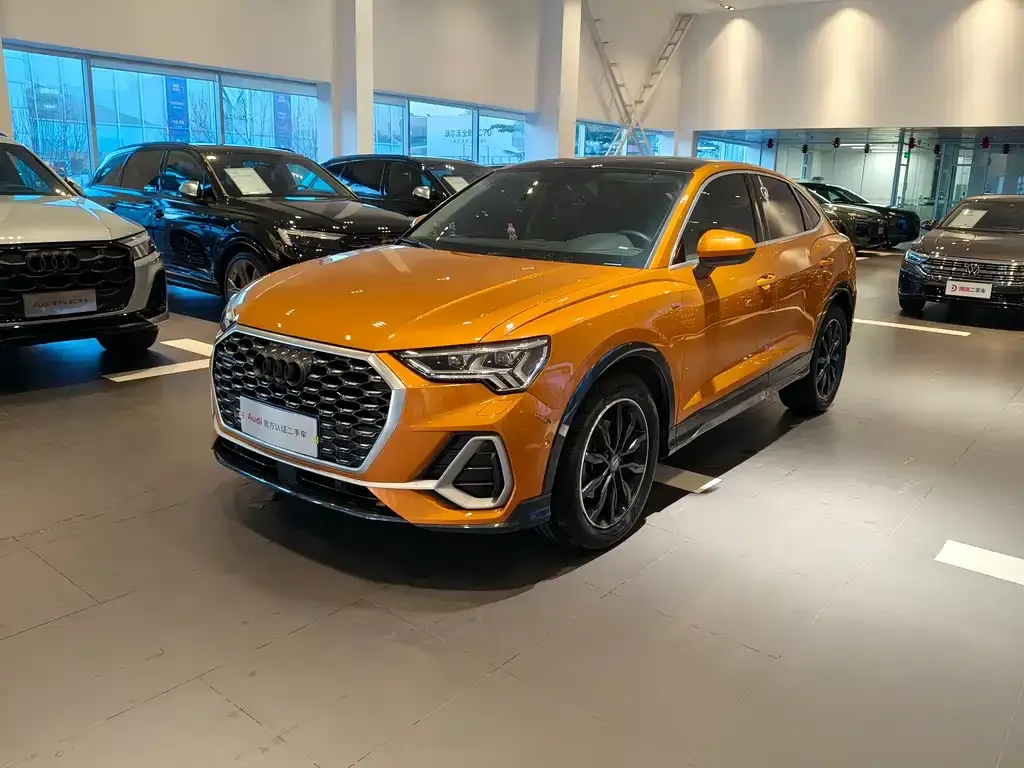 Audi Q3 Sportback 2021 из CN, фото 1