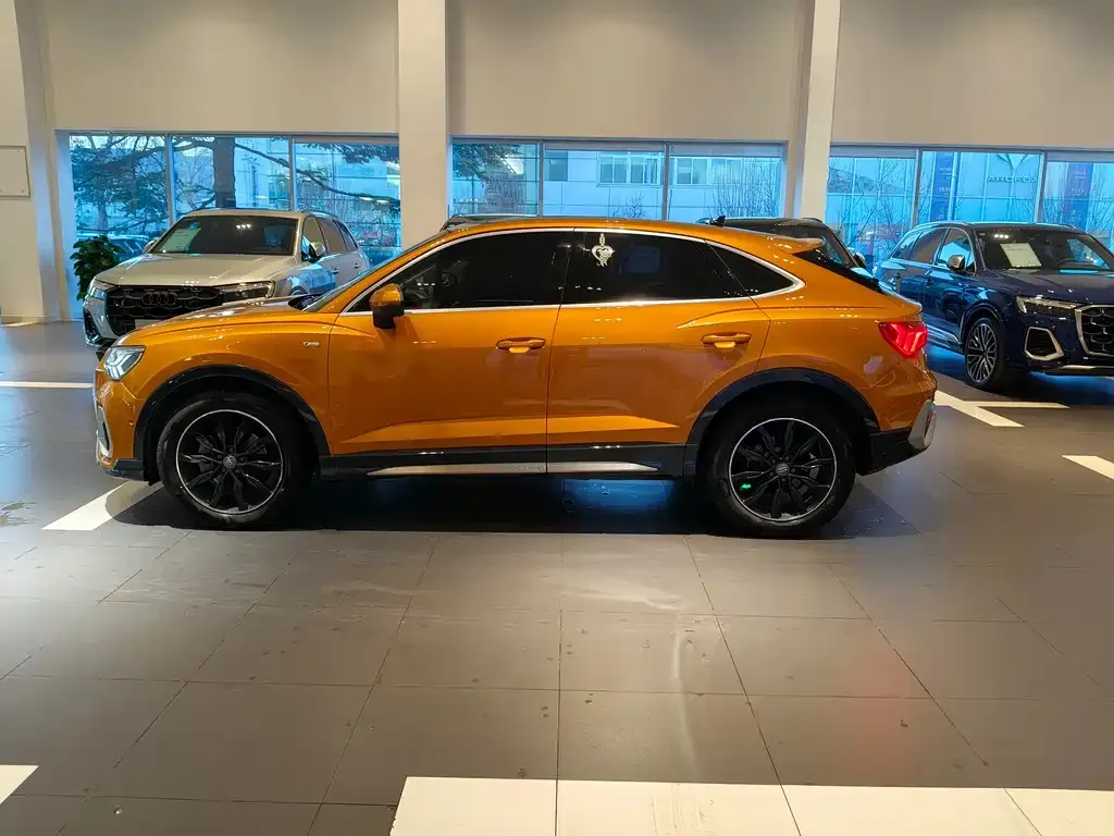 Audi Q3 Sportback 2021 из CN, фото 5