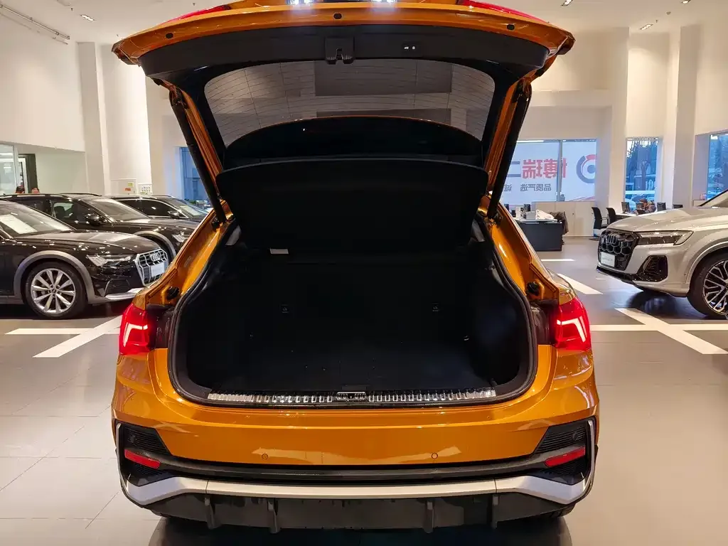 Audi Q3 Sportback 2021 из CN, фото 3