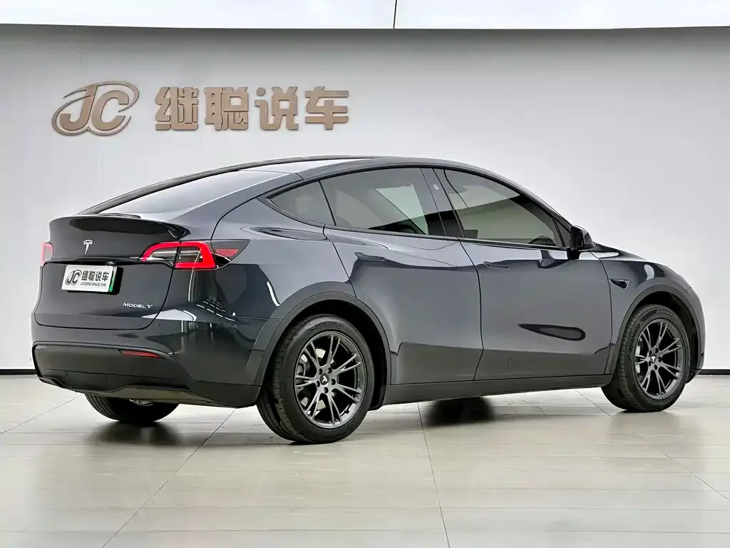 Tesla Model Y 2024 из CN, фото 8