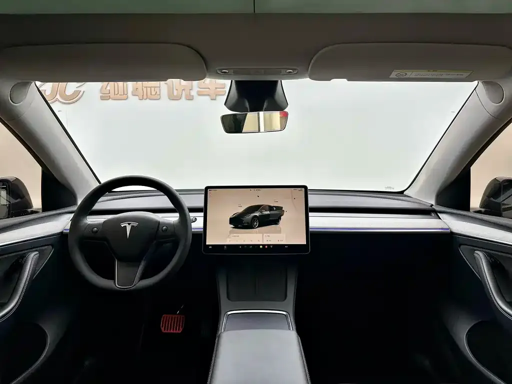 Tesla Model Y 2024 из CN, фото 3