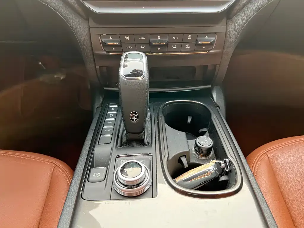 Maserati Ghibli — фото 3