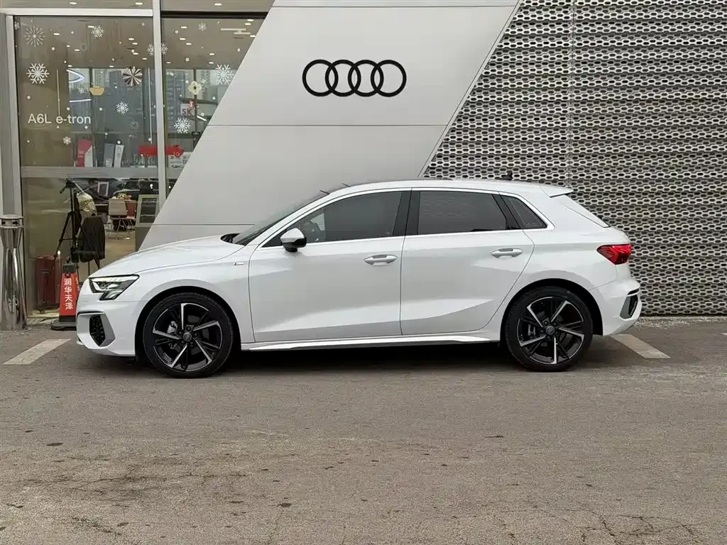 Audi A3 2021 из CN, фото 7