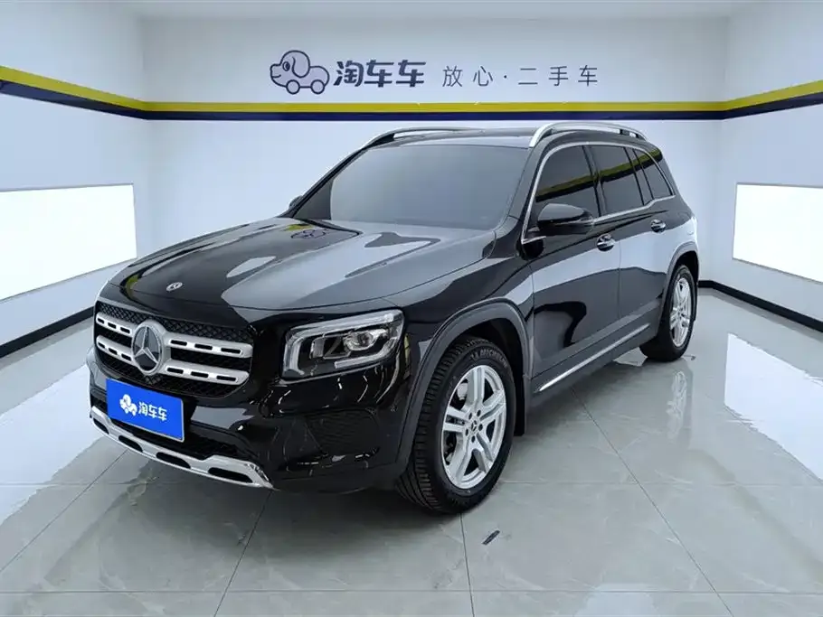Mercedes-Benz GLB — фото 1