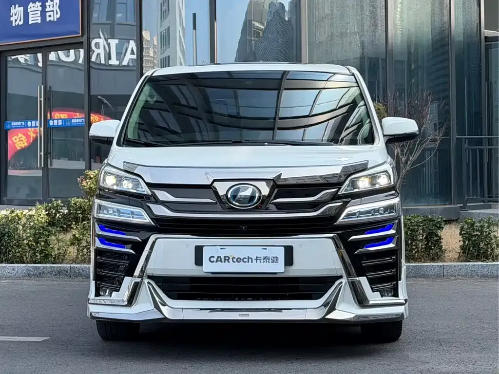 Toyota Vellfire 2021 из CN, фото 2