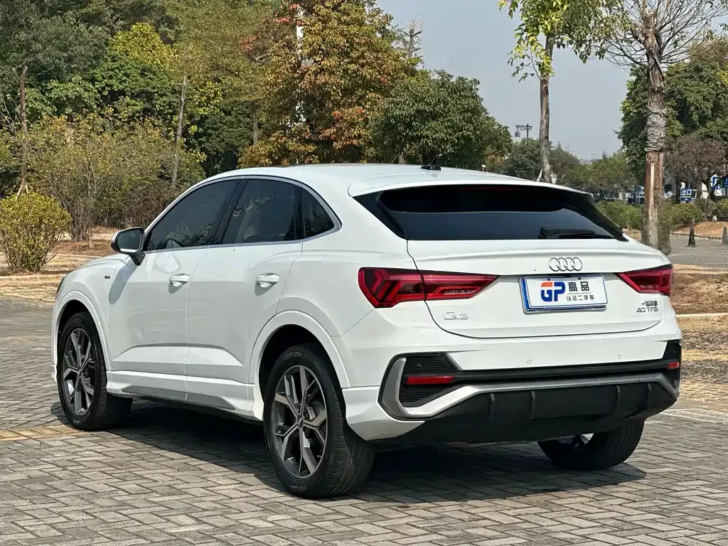Audi Q3 Sportback — фото 9