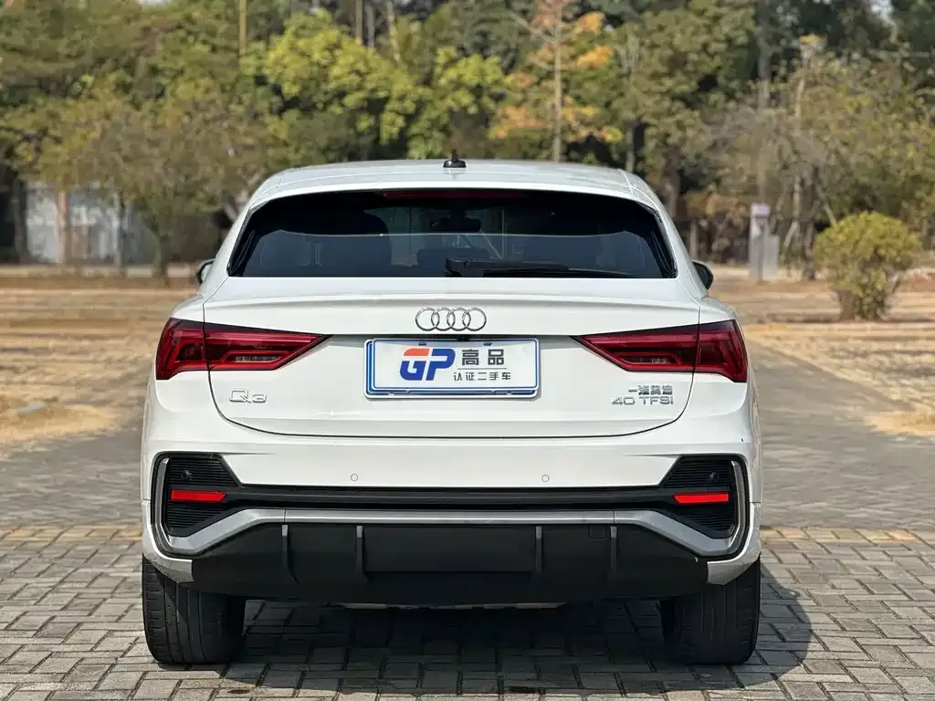 Audi Q3 Sportback — фото 7