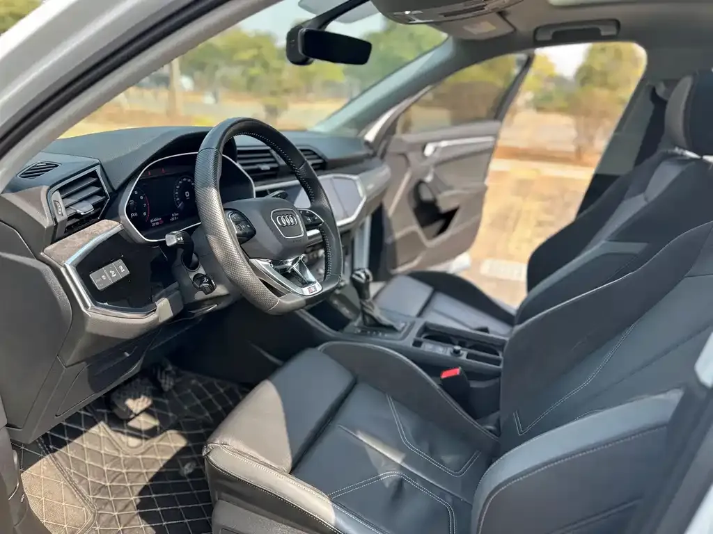 Audi Q3 Sportback — фото 4