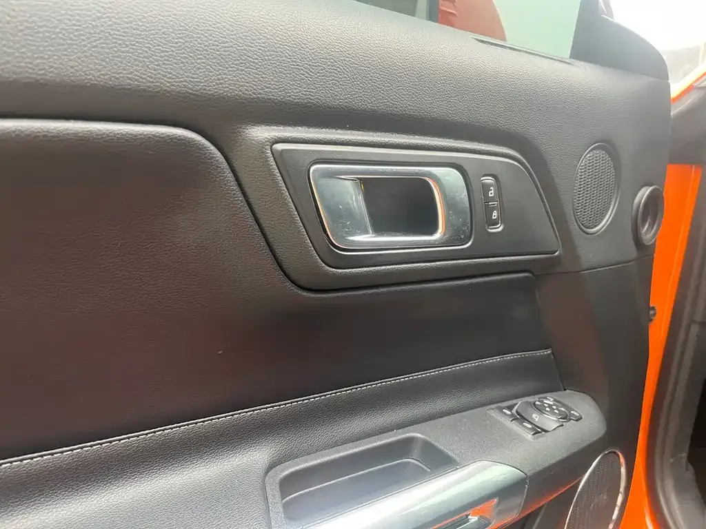 Ford Mustang 2022 из CN, фото 3
