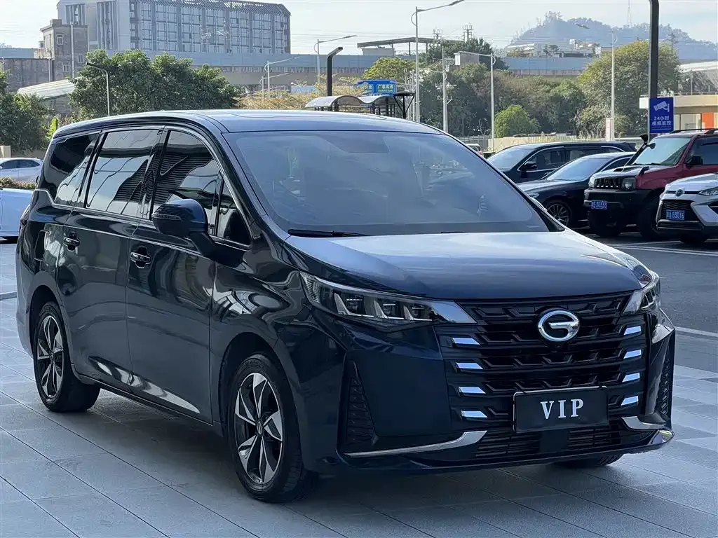 GAC Motor Trumpchi M6 — фото 3