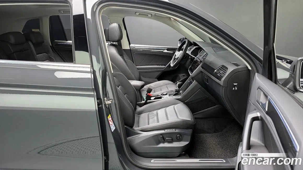 Volkswagen Tiguan 2022 из KR, фото 9