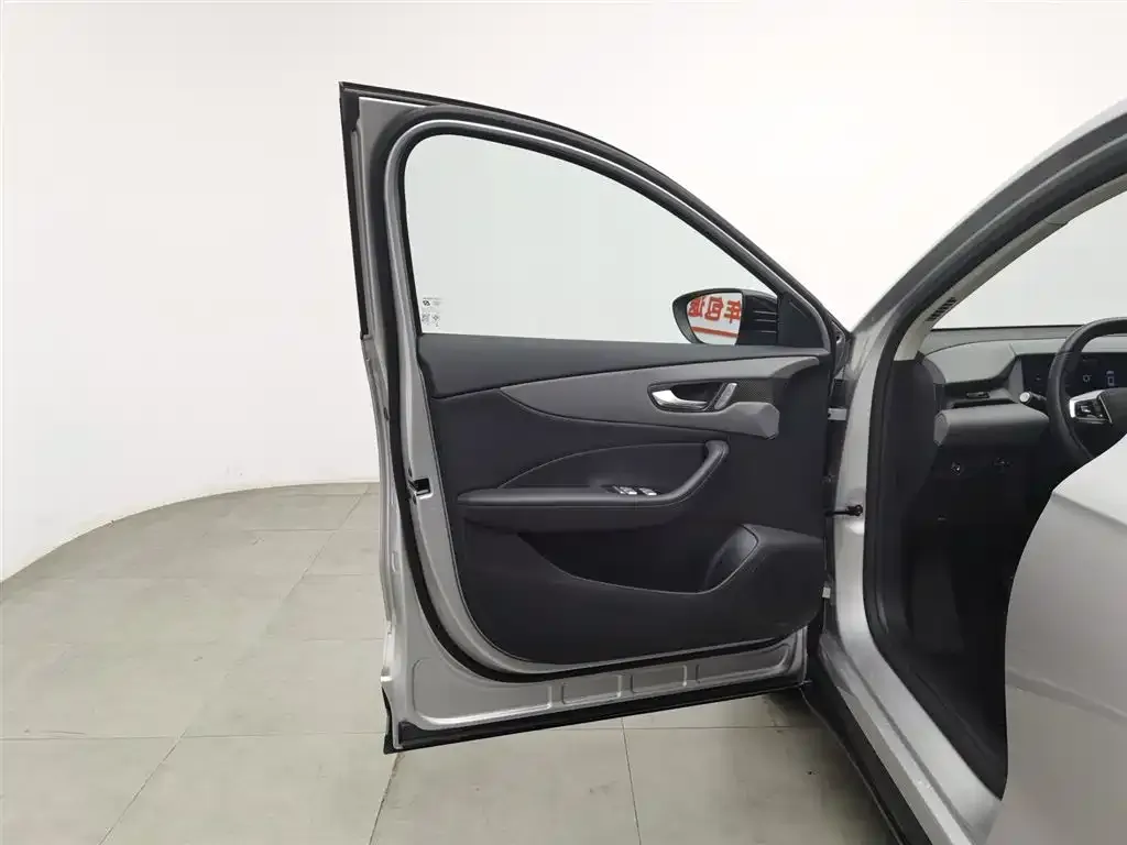 MG ES5 2025 из CN, фото 10