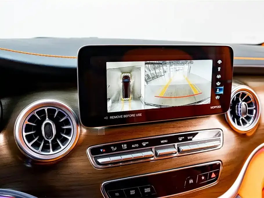 Mercedes-Benz V-Class 2023 из CN, фото 9