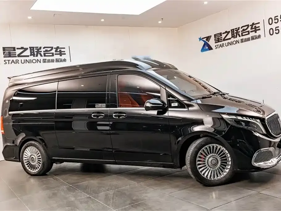 Mercedes-Benz V-Class 2023 из CN, фото 5