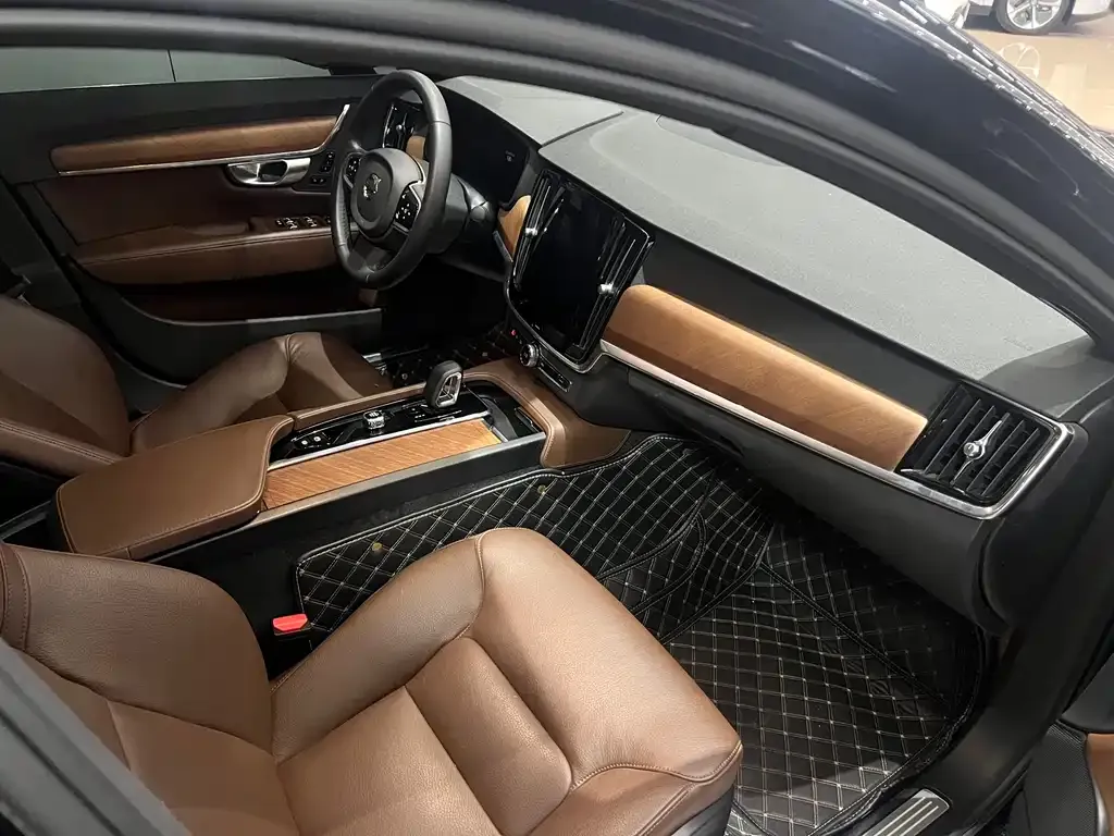 Volvo S90 — фото 4