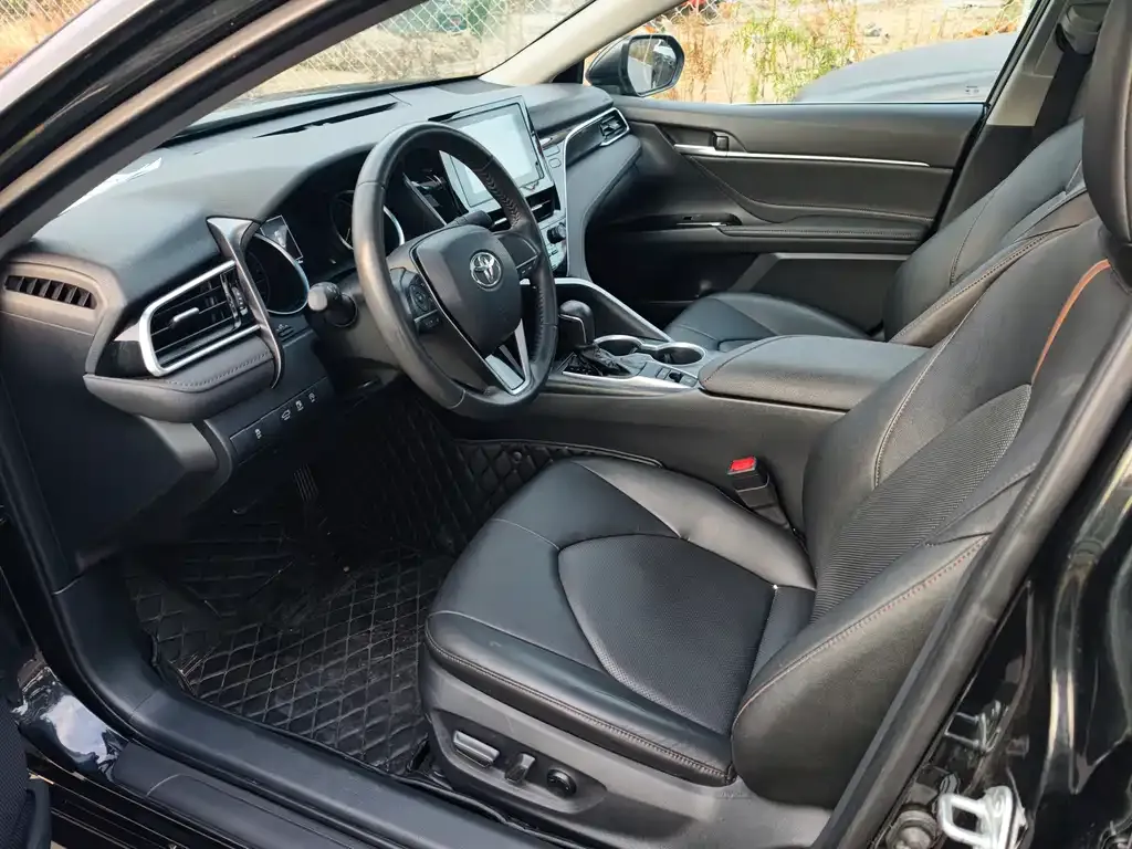 Toyota Camry 2024 из CN, фото 6