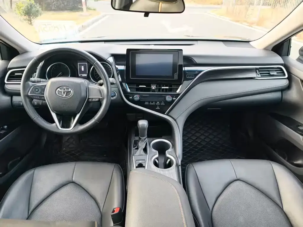 Toyota Camry 2024 из CN, фото 4