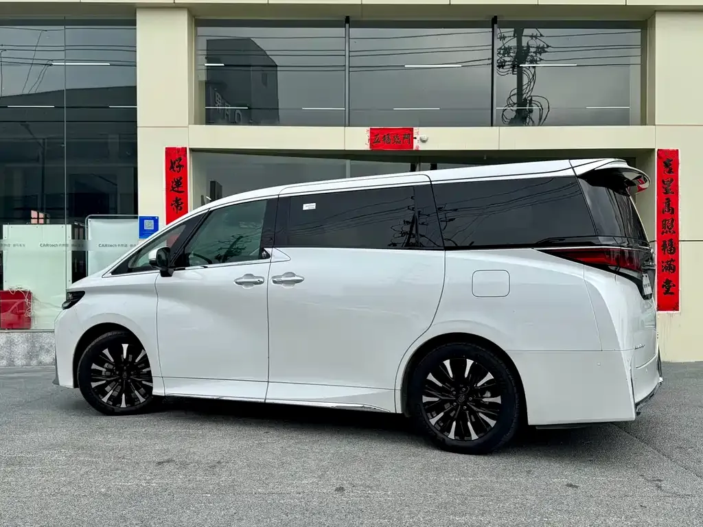 Toyota Vellfire 2023 из CN, фото 7