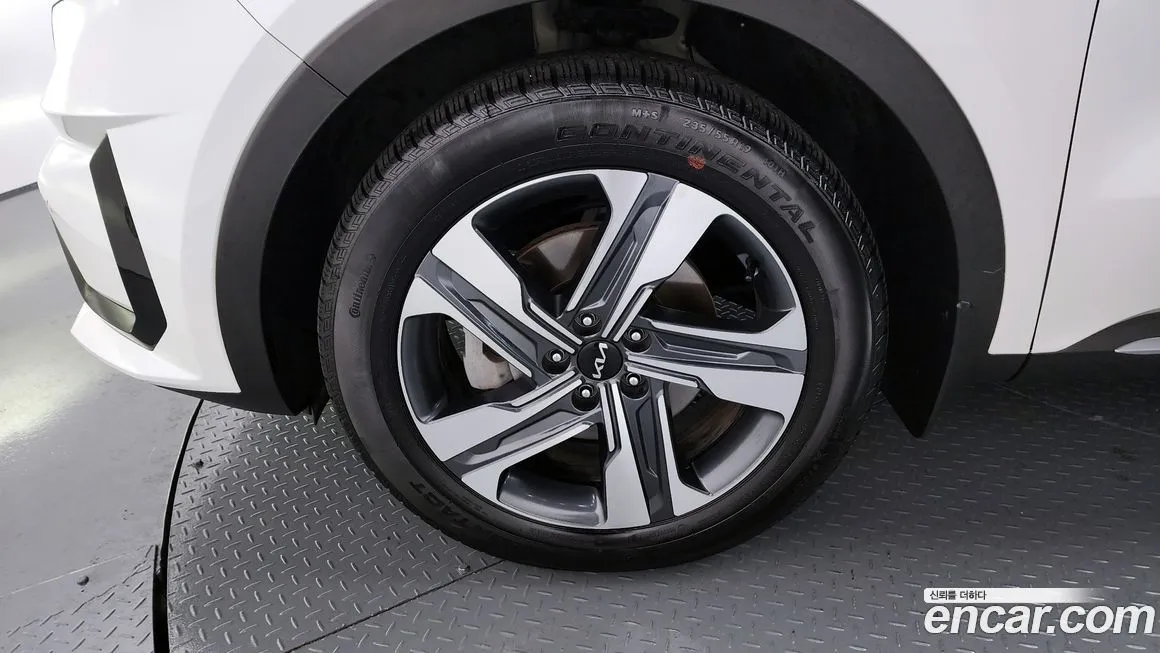 Kia Sorento — фото 5