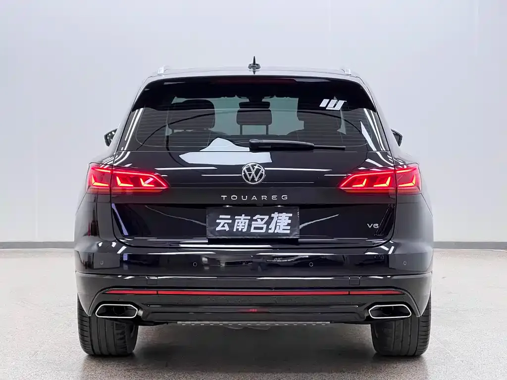 Volkswagen Touareg — фото 5