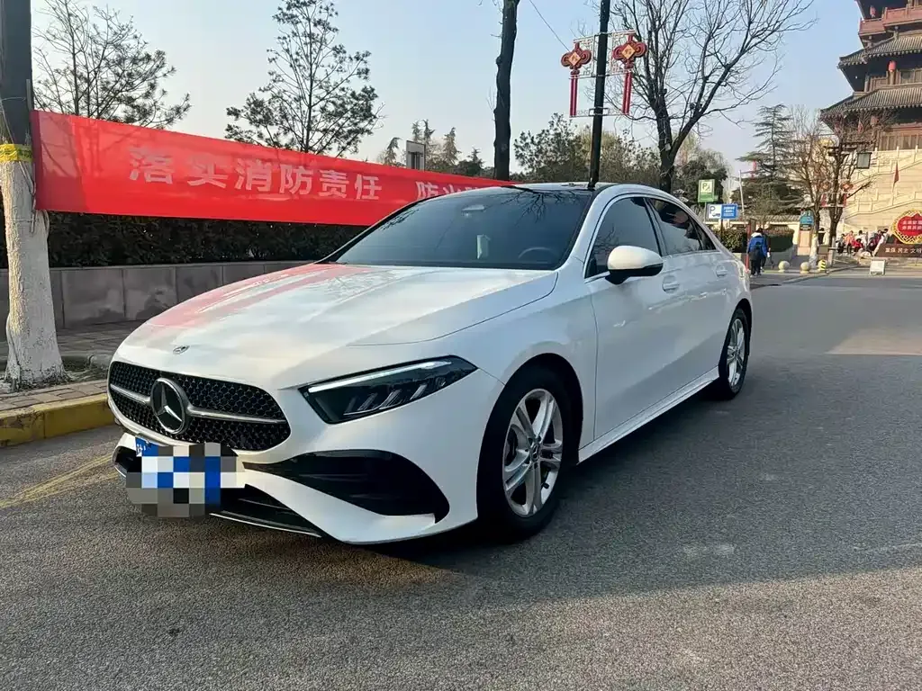 Mercedes-Benz A-Class — фото 1