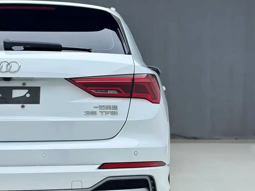 Audi Q3 — фото 6